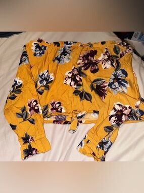 Kendall & Kylie Mustard Yellow Floral Blouse